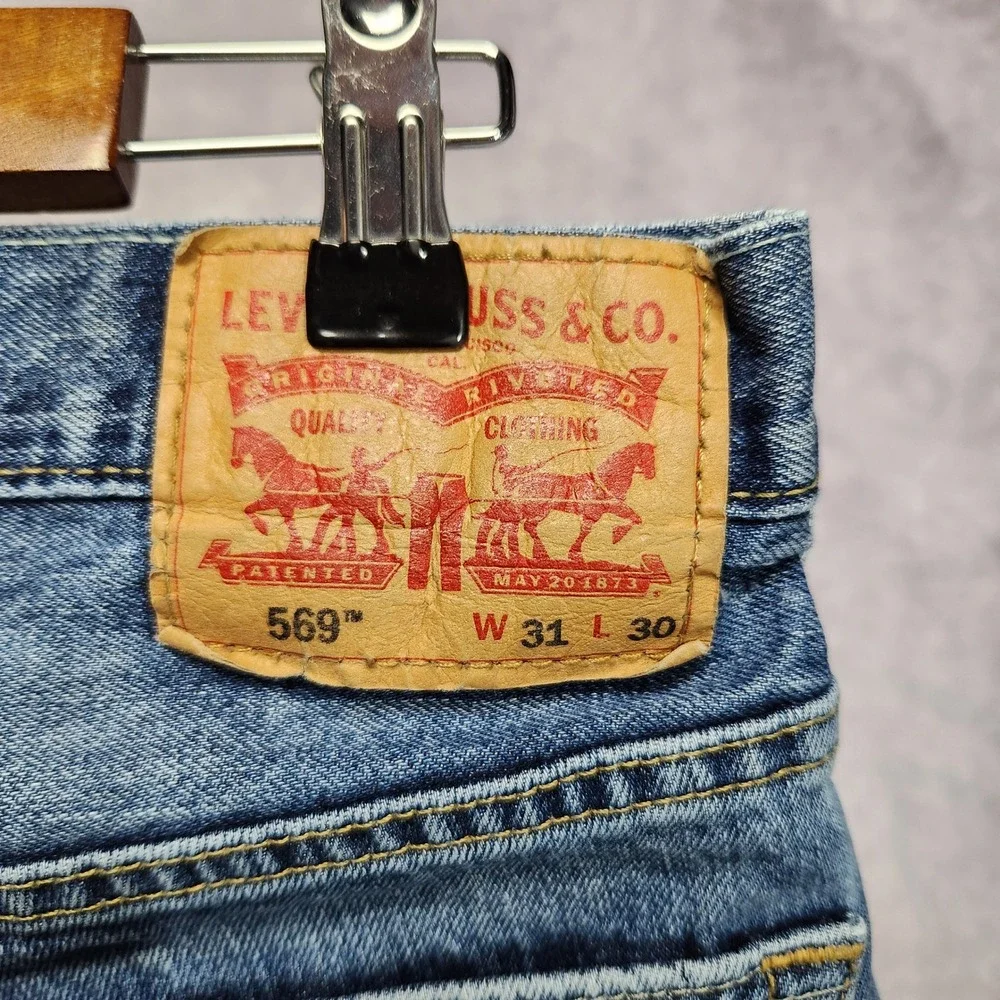 Levis levi 569